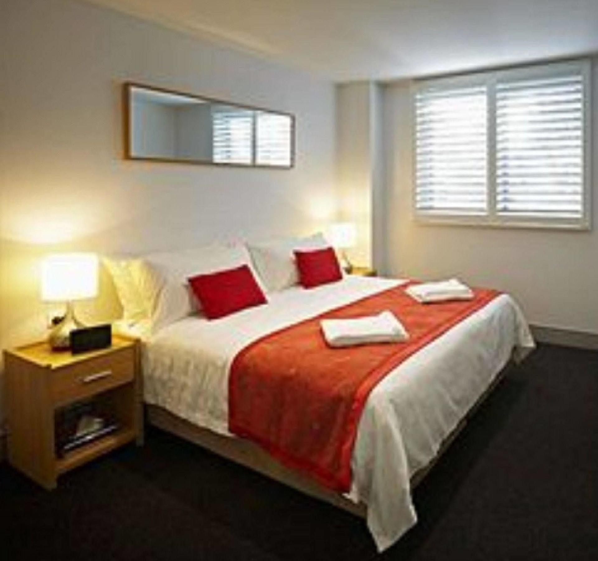 Aparthotel Crown On Darby Newcastle Exterior foto